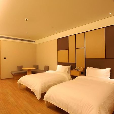 Ji Hotel Shanghai The Bund Tiantong Road Exteriör bild