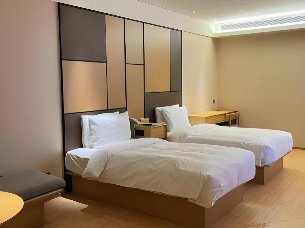 Ji Hotel Shanghai The Bund Tiantong Road Exteriör bild