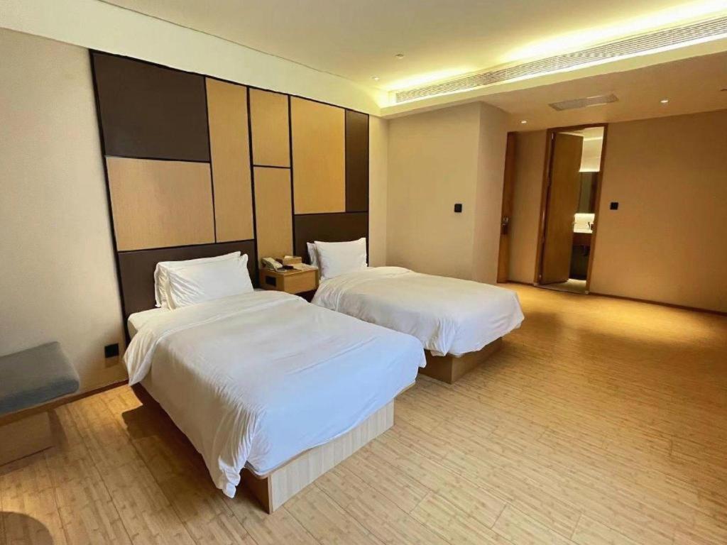 Ji Hotel Shanghai The Bund Tiantong Road Exteriör bild