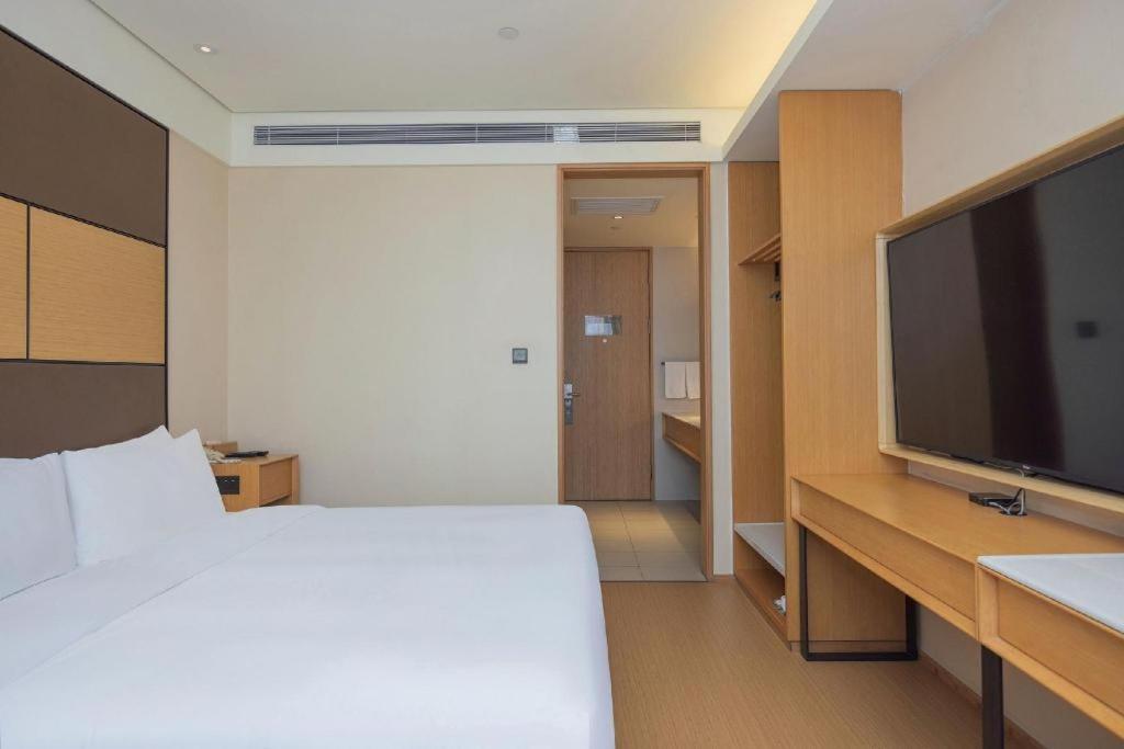 Ji Hotel Shanghai The Bund Tiantong Road Exteriör bild