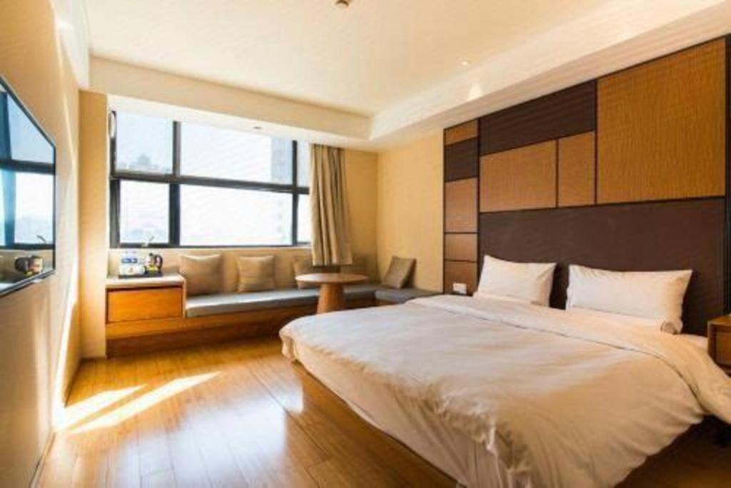 Ji Hotel Shanghai The Bund Tiantong Road Exteriör bild