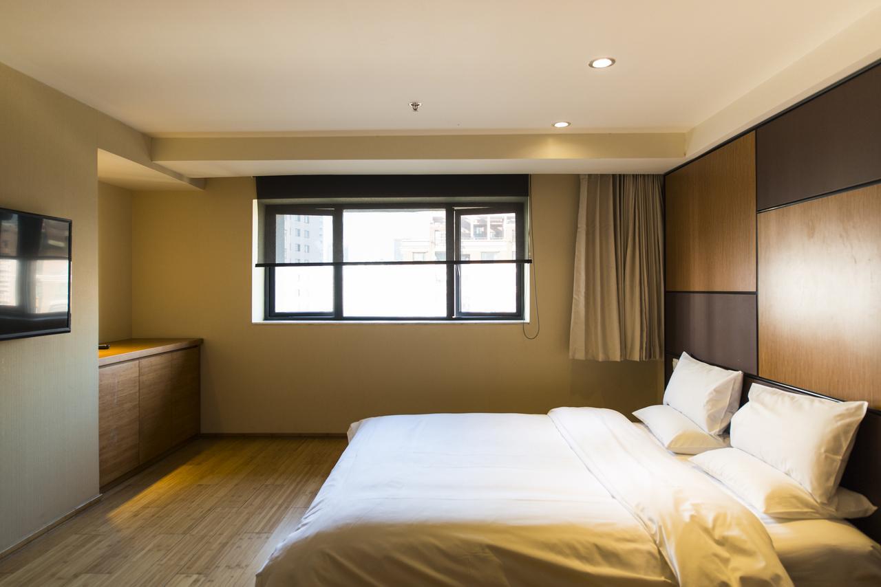 Ji Hotel Shanghai The Bund Tiantong Road Exteriör bild